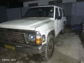 A picture of Nissan patrol y60