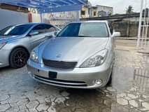 A picture of Lexus 330 2005