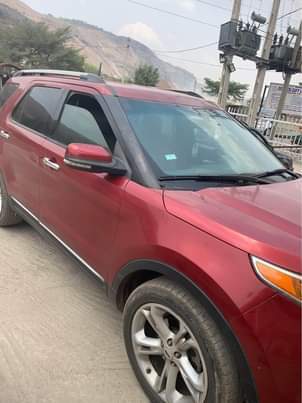 A picture of 2013 Ford Explorer