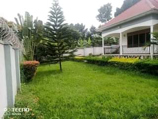 A picture of House with private land tittle