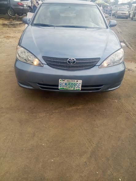 A picture of Toyota Camry Big daddy Neatly used 2004 model Sound v4