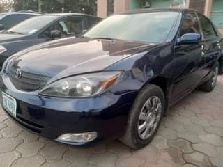 A picture of 2005 TOYOTA CAMRY