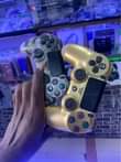 A picture of Ps4 Controllers Original