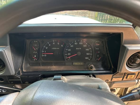 A picture of 2009 LAND CRUISER LX FOR SALE