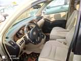 A picture of Highest grade two rows seaters Toyota Highlander everything is intact