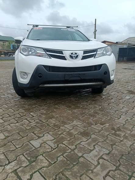 A picture of 2016 Toyota RAV4