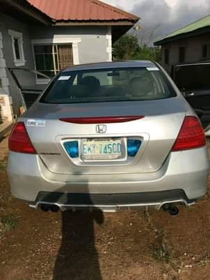 A picture of 2004 Honda Discussion continue