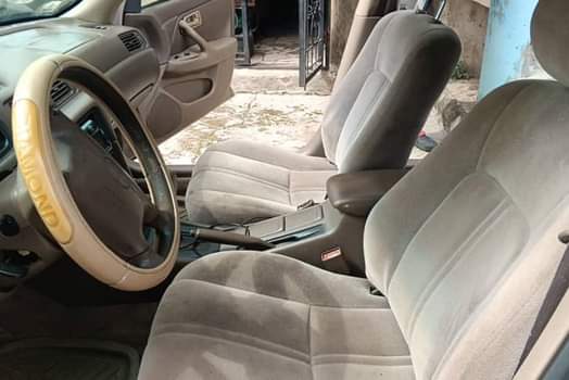 A picture of Toyota Camry tiny light 2000 model v4
