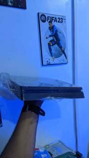 A picture of Ps4 slim V10 50