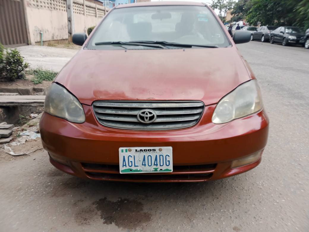 A picture of Toyota Corolla 2004 model ask me