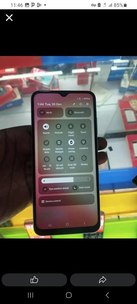 A picture of Samsung A04e
