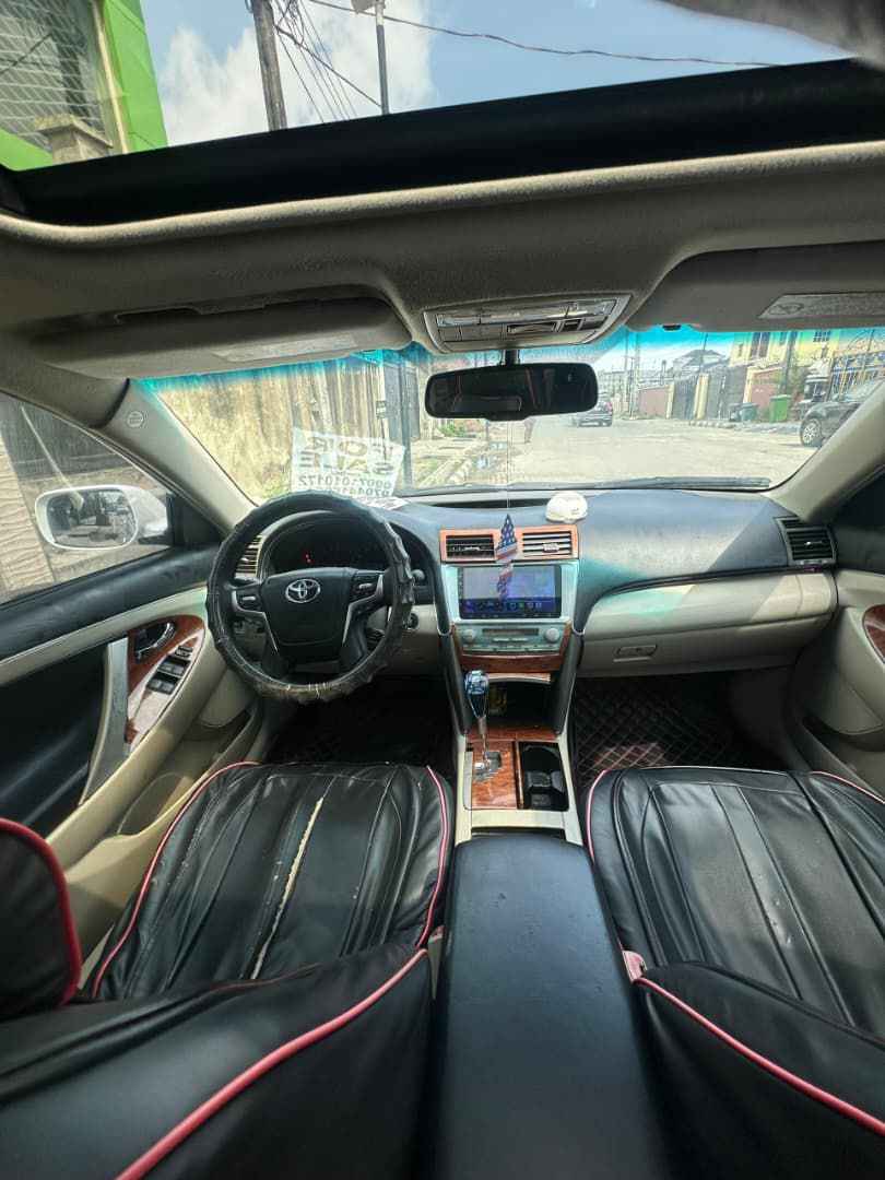 A picture of Toyota Camry 010