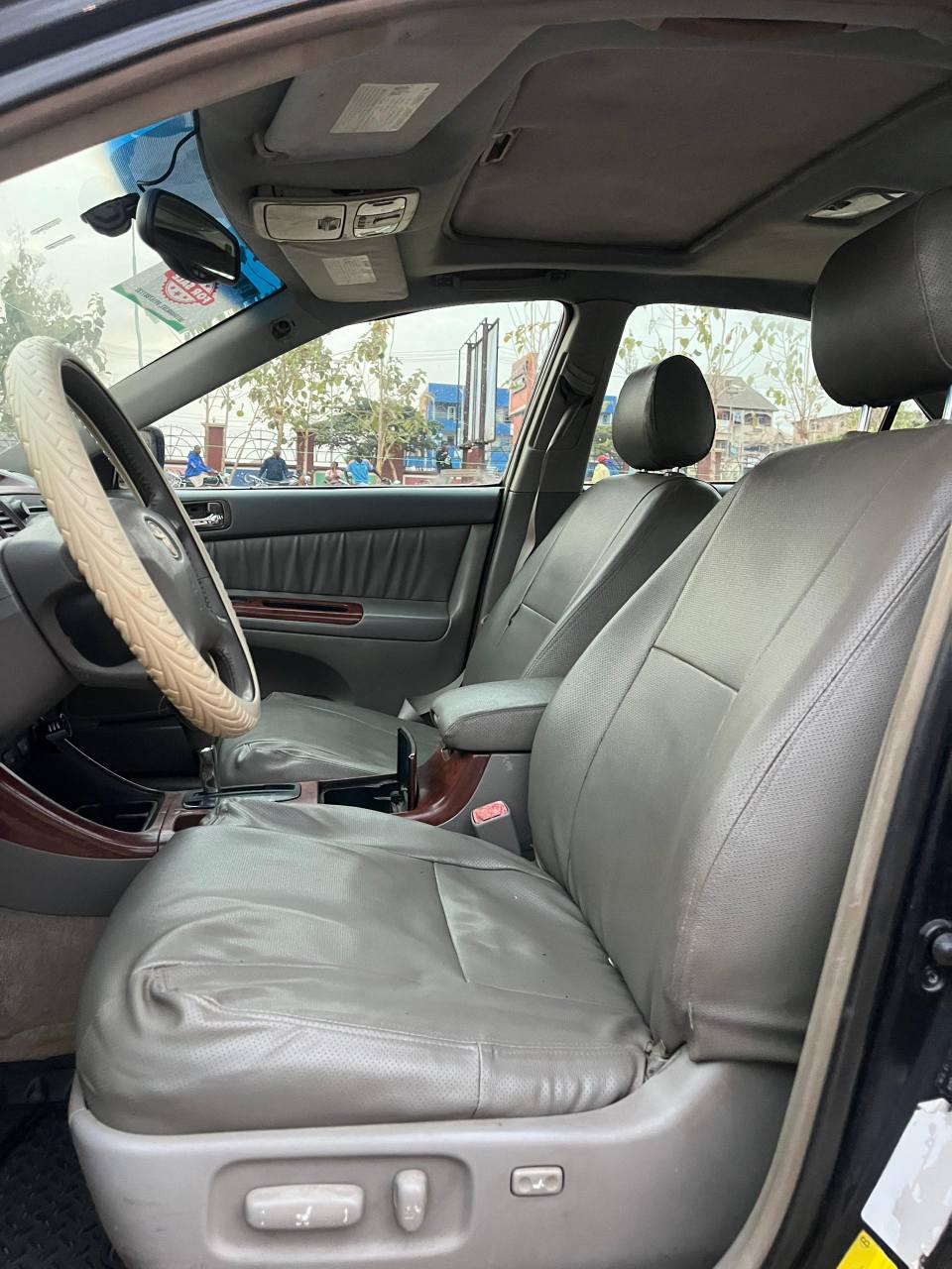 A picture of Toyota Camry 2.4 big daddy