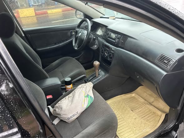 A picture of Toyota corolla 2006