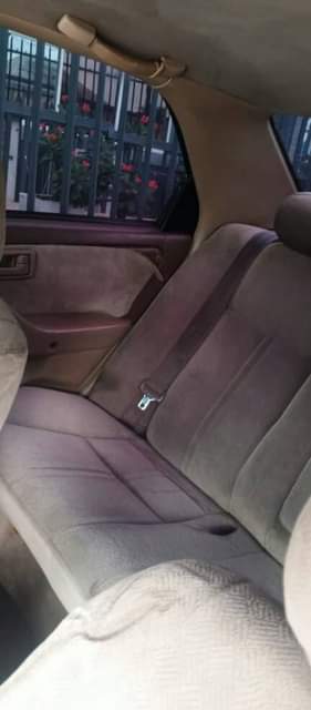 A picture of Camry 2000 American spec Everything is intact AC chilling Engine