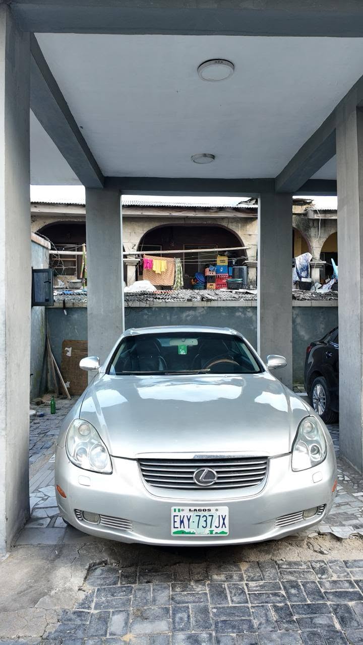 A picture of Sharp registered 2007 SC430 LEXUS CONVERTIBLE