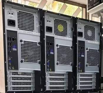 A picture of Dell optiplex 7010 i5 with 4gb and 500gb hdd