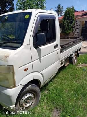 A picture of Suzuki carry inauzwa
