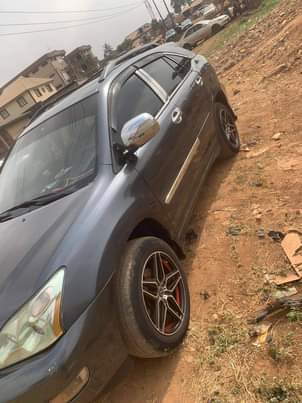 A picture of LEXUS RX350
