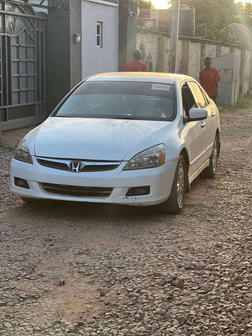 A picture of Honda accord 2007 model on super distress going for just