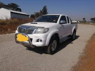 used toyota hilux