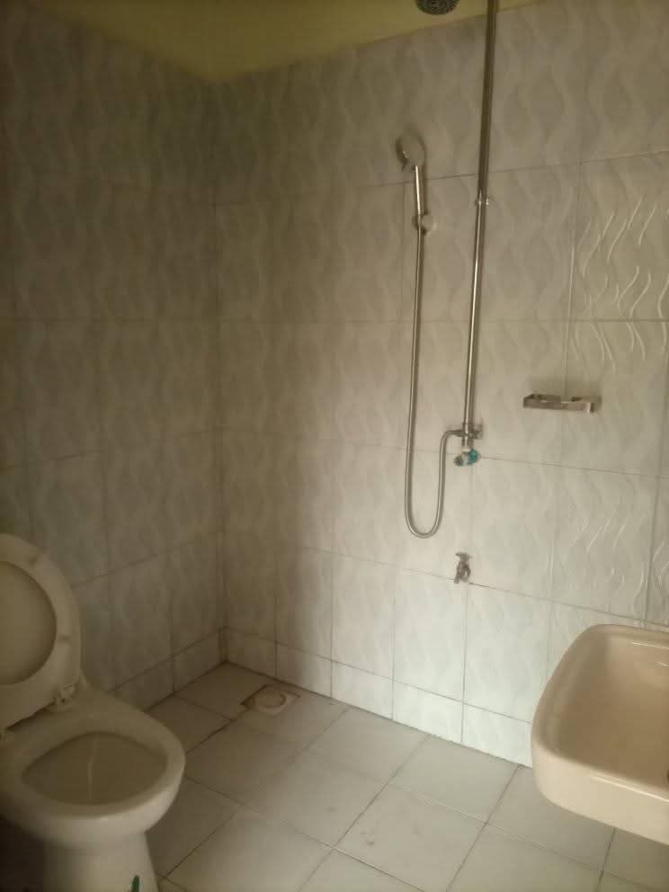 A picture of  3 bedrooms 2 bathrooms and sitting room for rent