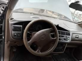 A picture of Toyota Sienna 2002