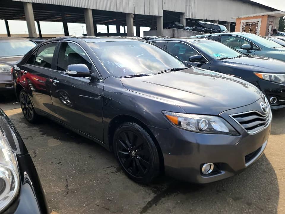 A picture of Toyota Camry 2011 tokubo accident free