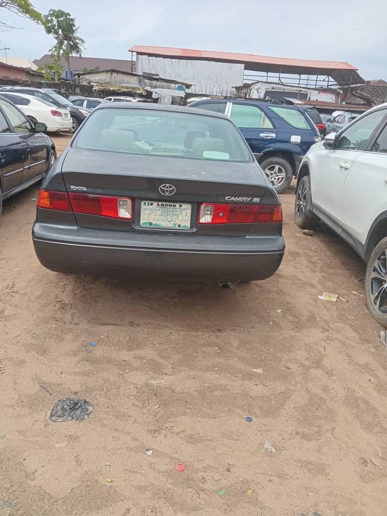 A picture of Toyota Camry 07043283348