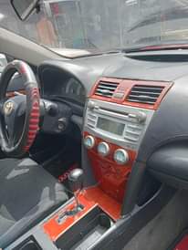 A picture of 2008 Toyota Camry registered sport SE 4plug Gear and engine