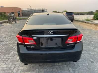 A picture of This is pristine clean lexus es350 2010 model first registration