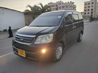 A picture of NOAH NEW SHAPE HAINA tatizo lolote price 8 8ml call