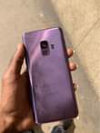 A picture of Samsung S9 plain