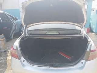 A picture of Toyota Camry LE 2007 4 plug