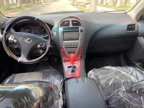 A picture of OWNER NEEDS MONEY RIGHT NOW UNREGISTERED ES350 LEXUS YEAR 2008