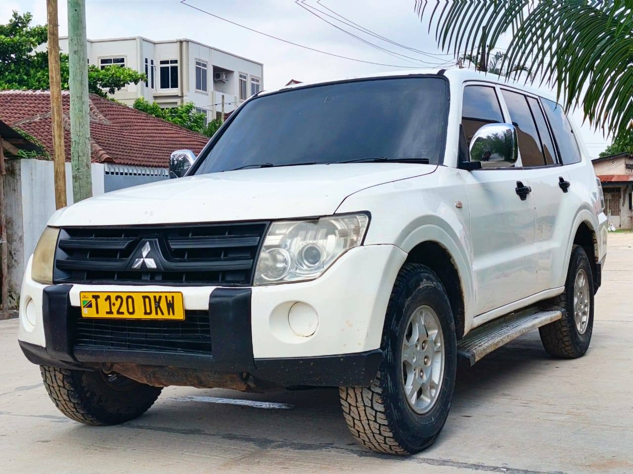 A picture of MISTUBISH PAJERO YEAR 2009 CC2800 2WD 4WD ENGINE 4M40 DIESEL