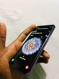 A picture of Samsung S9 Galaxy Tsh. 210 000 Call 0627428481