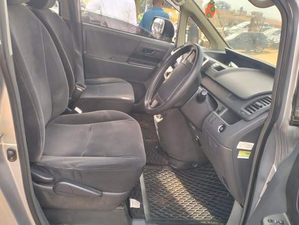 A picture of Toyota Noun model 2008