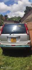A picture of 2004 Nissan Xtrail