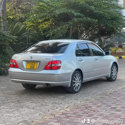 A picture of Contant 0713818761 Toyota Brevis 7 5Milioni