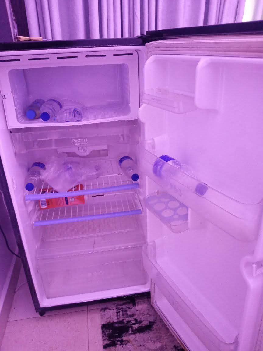 A picture of 182litres LG refrigerator