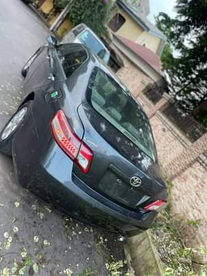 A picture of 2010 Toyota Camry LE