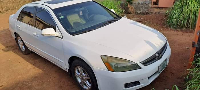 A picture of 2007 HONDA ACCORD Discussion Continue Car