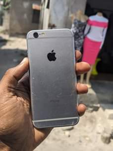 A picture of iPhone 6 plain