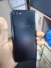 A picture of Oppo A83