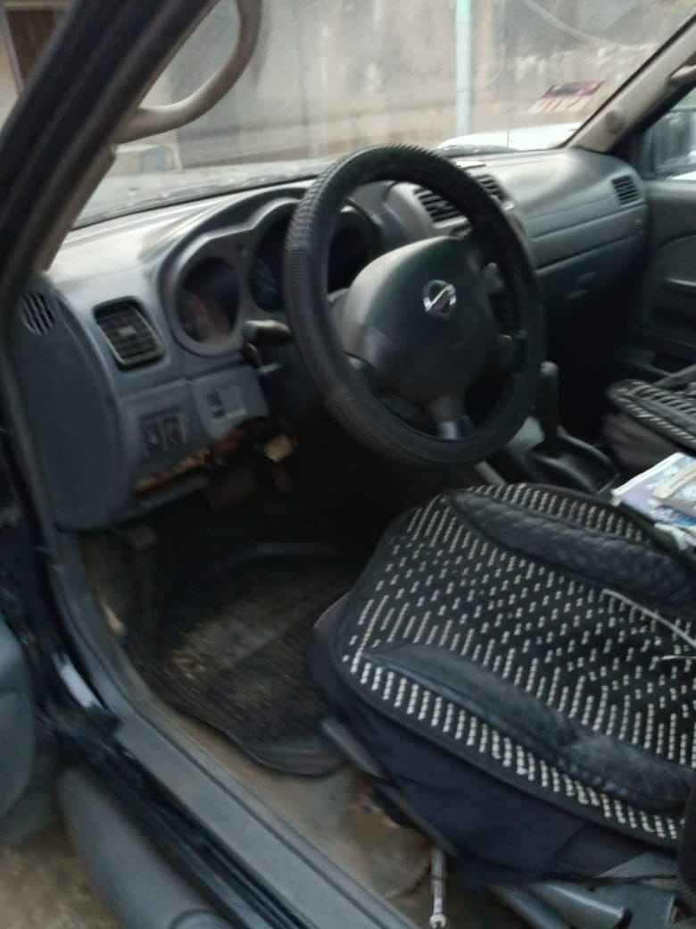 A picture of 2004 Nissan xtera
