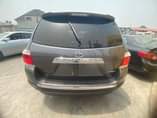 A picture of 2012 Toyota Highlander full option