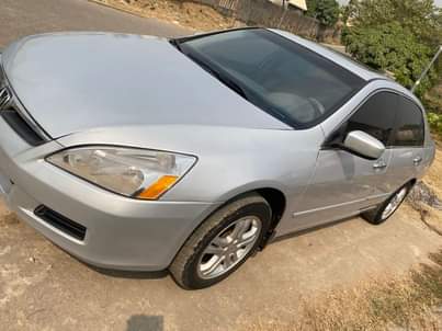 A picture of Honda Accord DC