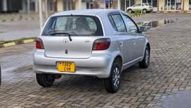 A picture of Toyota Vitz 0686127263 Year 2001 Engine 990 Km 86000 Price