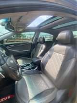 A picture of HYUNDAI SONATA 2012
